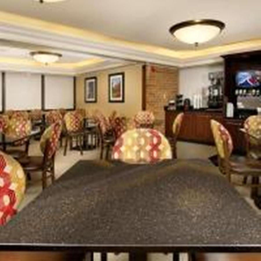 Hotel Lotus Kansas City Merriam מראה חיצוני תמונה