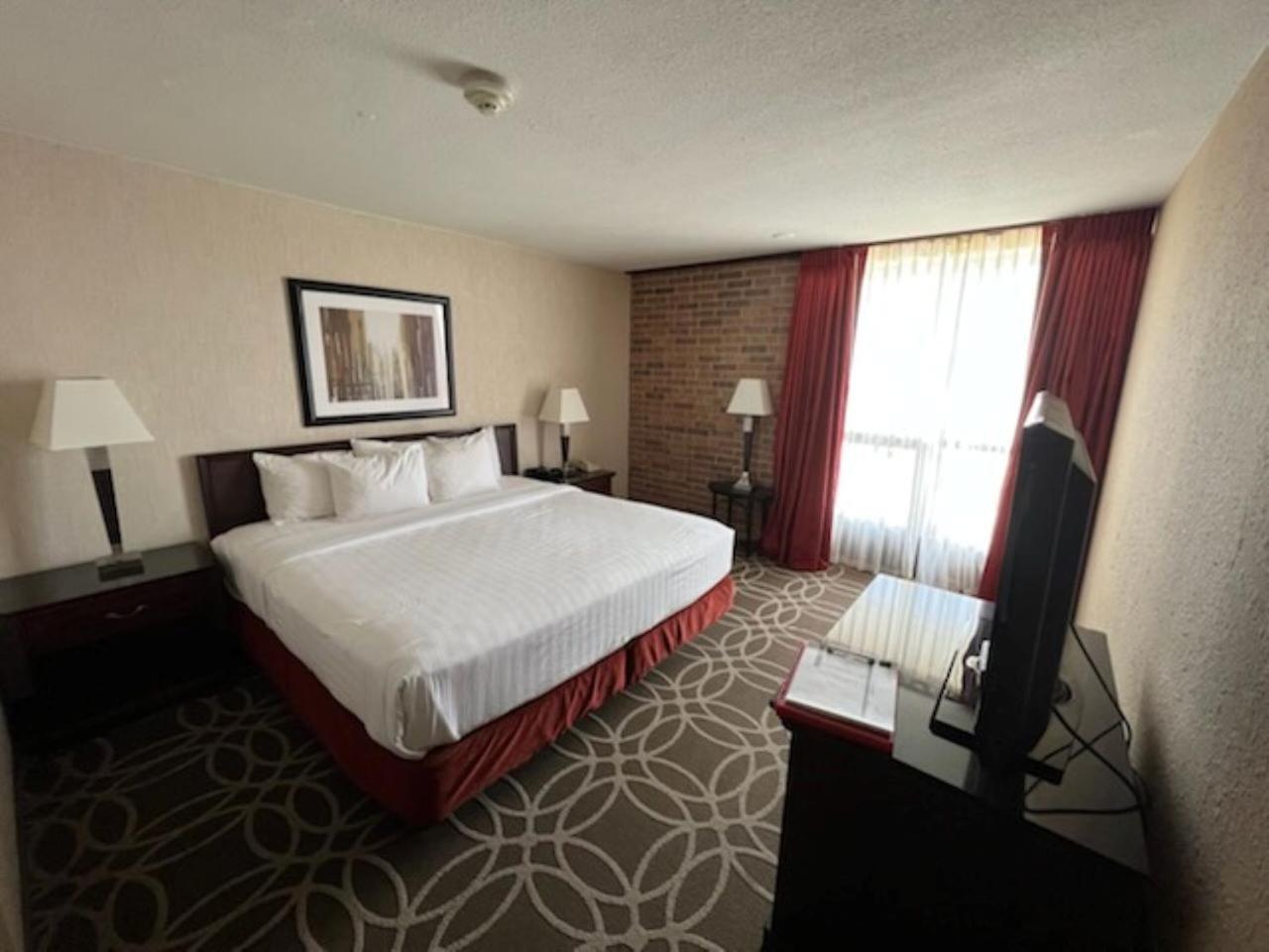 Hotel Lotus Kansas City Merriam מראה חיצוני תמונה